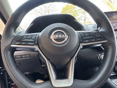 New 2025 Nissan Sentra SV FWD image 21