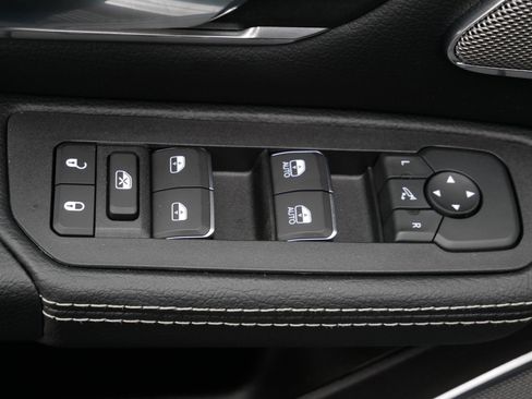 New 2026 RAM 1500 Laramie image 13