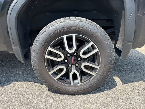 Used 2021 GMC Sierra 1500 AT4 w/ AT4 Premium Package AWD/4WD image 24