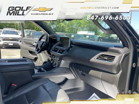 Used 2024 Chevrolet Suburban RST w/ Luxury Package AWD/4WD image 30