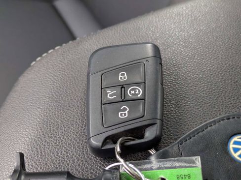 Used 2019 Volkswagen Jetta SE FWD image 40