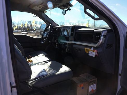 New 2024 Ford F550 4x4 Regular Cab Super Duty image 19