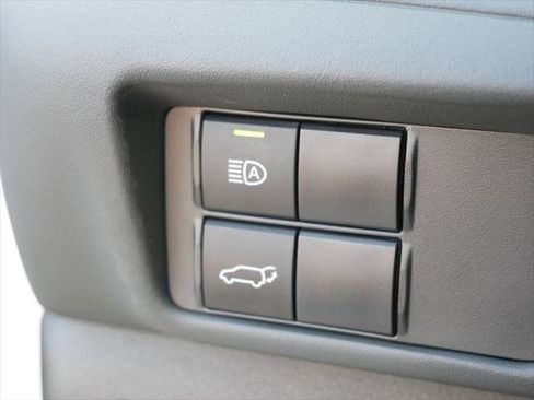 Certified 2024 Toyota Highlander LE AWD/4WD image 27
