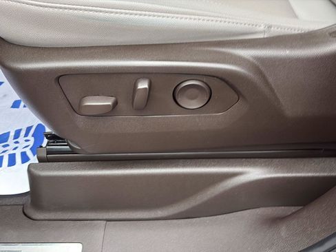 Used 2024 Chevrolet Tahoe Z71 image 12