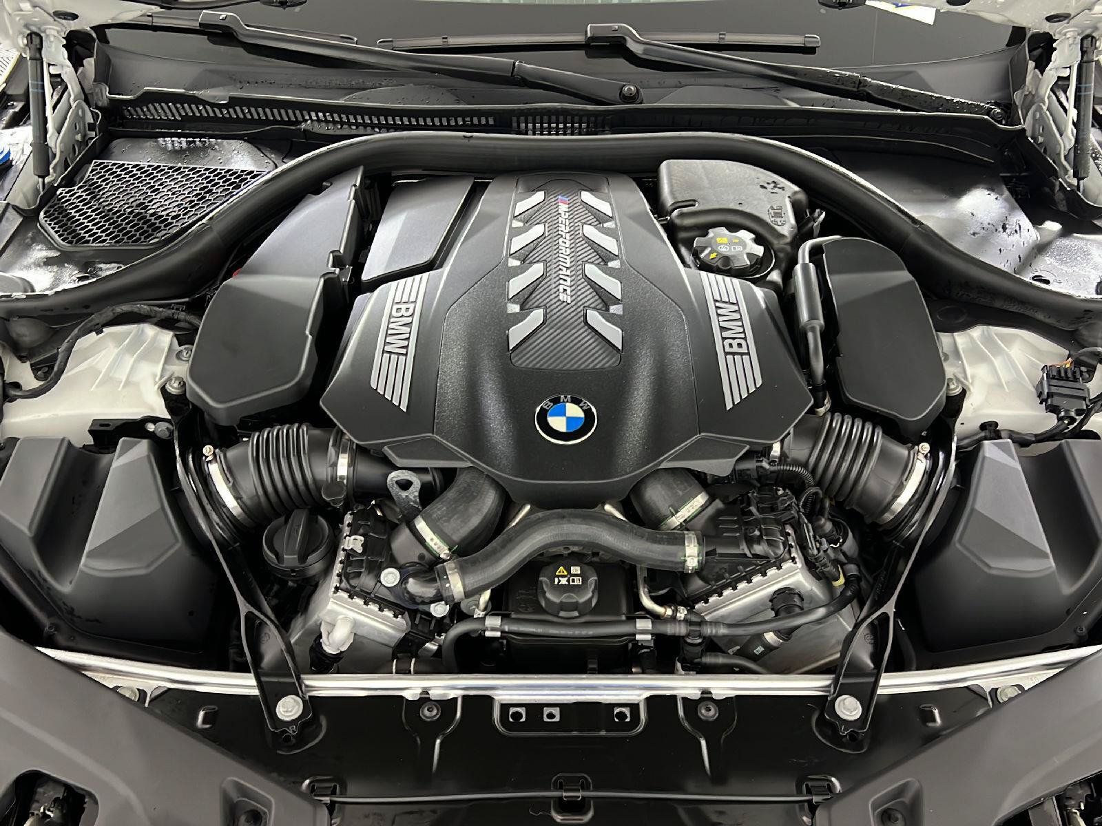 Used 2025 BMW M850i xDrive Coupe w/ M Sport Professional Package AWD/4WD image 24