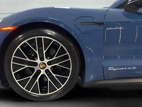 Used 2021 Porsche Taycan 4S AWD/4WD image 26