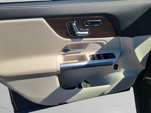 Certified 2026 Mercedes-Benz GLA 250 4MATIC image 30