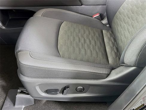 New 2025 Nissan Pathfinder SV image 18