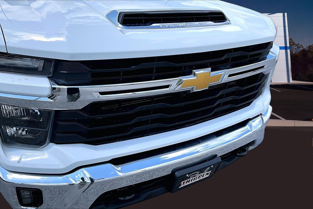 Used 2024 Chevrolet Silverado 2500 LT w/ Convenience Package AWD/4WD image 37