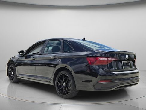 Used 2024 Volkswagen Jetta Sport FWD image 5