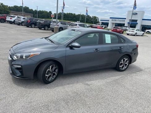 Used 2021 Kia Forte LXS FWD image 4