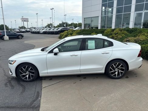 Used 2019 Volvo S60 T6 Momentum w/ Premium Package AWD/4WD image 9