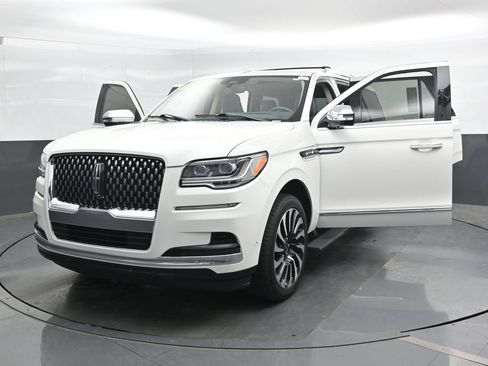 Used 2022 Lincoln Navigator Black Label AWD/4WD image 48