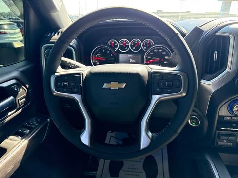 Used 2022 Chevrolet Silverado 2500 LTZ w/ LTZ Plus Package image 18