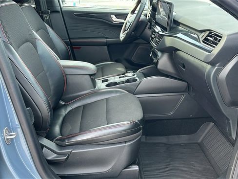 Used 2024 Ford Escape ST-Line w/ Tech Pack #1 image 31