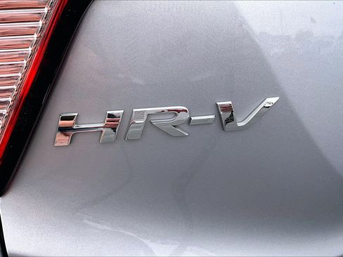 Used 2018 Honda HR-V EX image 30