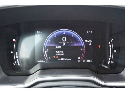 Used 2024 Toyota Corolla Cross XLE image 15