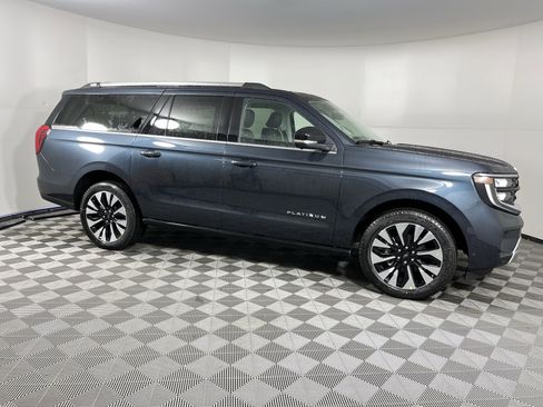 New 2025 Ford Expedition Max Platinum w/ Platinum Ultimate Package image 6