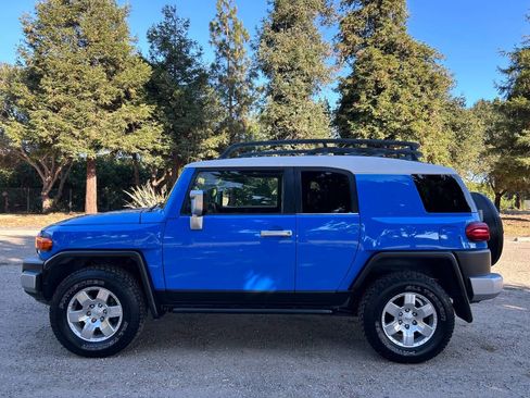 Used 2007 Toyota FJ Cruiser 4WD image 24