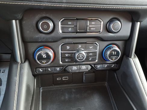 Used 2023 Chevrolet Tahoe Premier w/ Advanced Technology Package image 20