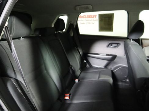 Used 2023 Nissan Rogue S image 49