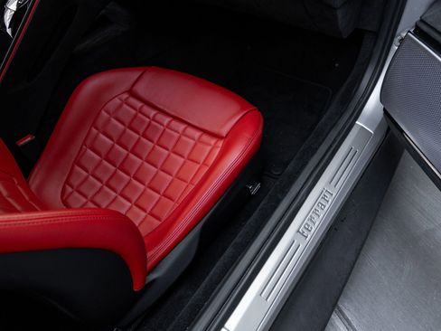 Used 2021 Ferrari Roma image 39