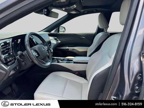 Used 2023 Lexus RX 350 Premium w/ Accessory Package AWD/4WD image 20