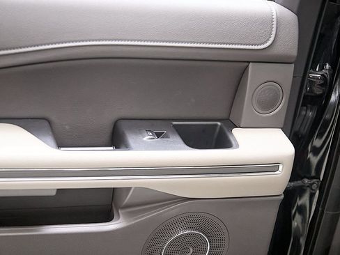 Used 2019 Ford Expedition XLT w/ Equipment Group 202A image 24