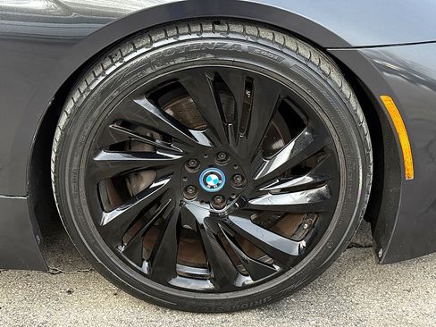 Used 2015 BMW i8 image 10