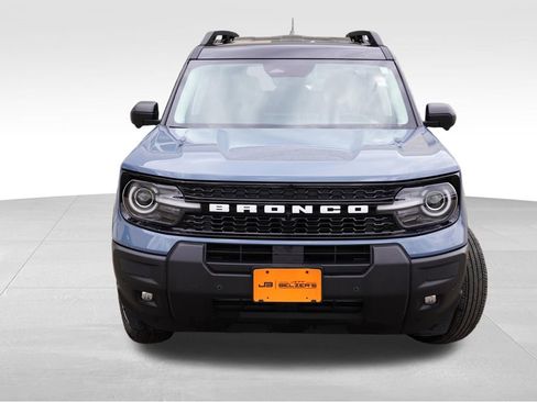 Used 2025 Ford Bronco Sport Outer Banks w/ Outer Banks Tech Package+ AWD/4WD image 12