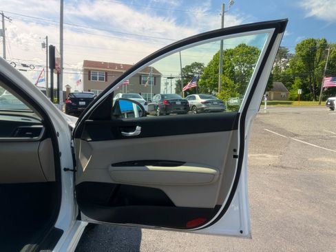 Used 2017 Kia Optima LX FWD image 20