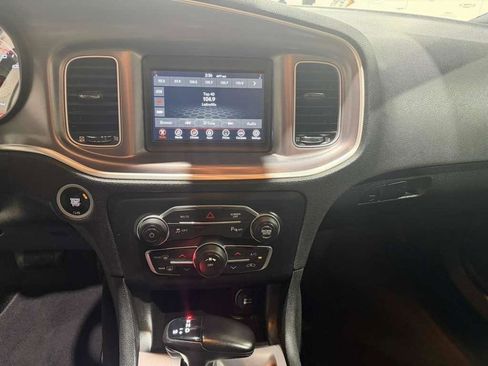 Used 2022 Dodge Charger SXT image 19