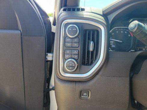 Used 2021 GMC Sierra 1500 SLT w/ SLT Premium Plus Package AWD/4WD image 14