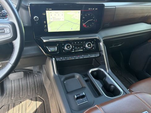 Used 2024 GMC Sierra 2500 Denali Ultimate image 27