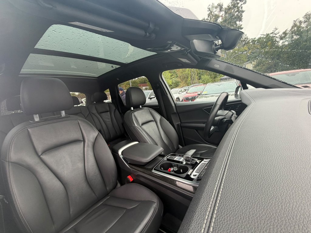 Used 2025 Audi Q7 3.0T Premium Plus AWD/4WD image 12