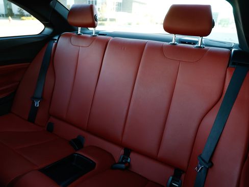 Used 2015 BMW M235i Coupe image 13