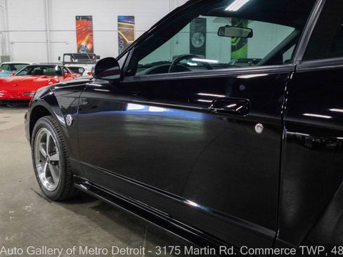 Used 2004 Ford Mustang Mach 1 RWD image 22