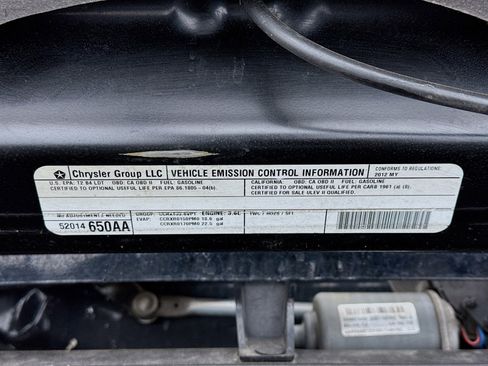 Used 2012 Jeep Wrangler Unlimited Rubicon AWD/4WD image 18
