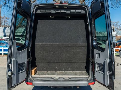 Used 2016 Mercedes-Benz Sprinter 3500 image 14