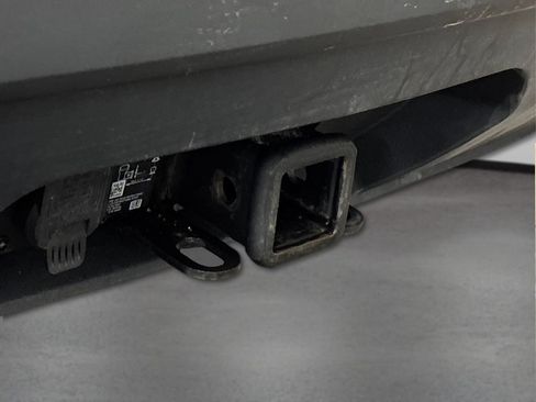 Used 2022 Volkswagen Atlas Cross Sport SE image 14