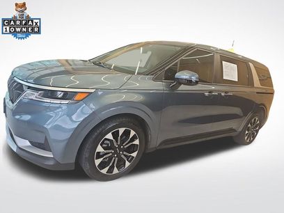 Used 2024 Kia Carnival EX