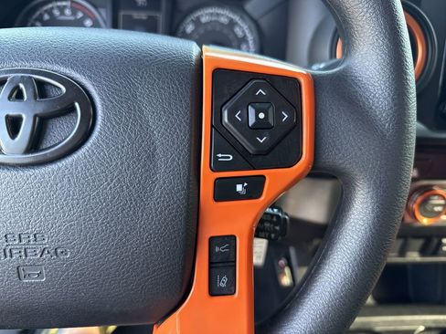 Used 2021 Toyota Tacoma SR AWD/4WD image 15