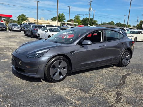 Used 2023 Tesla Model 3 Long Range AWD/4WD image 3
