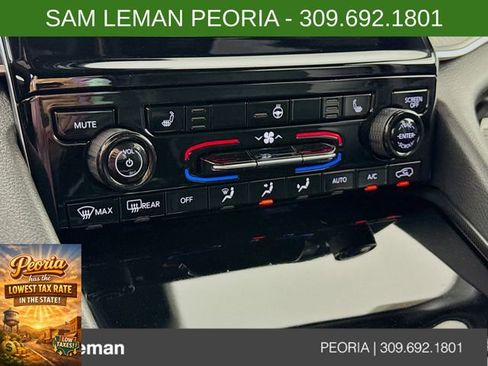 New 2025 Jeep Grand Cherokee Altitude image 16