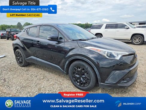 Used 2019 Toyota C-HR LE FWD image 5