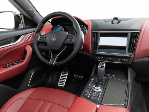 Used 2021 Maserati Levante S GranSport AWD/4WD image 12