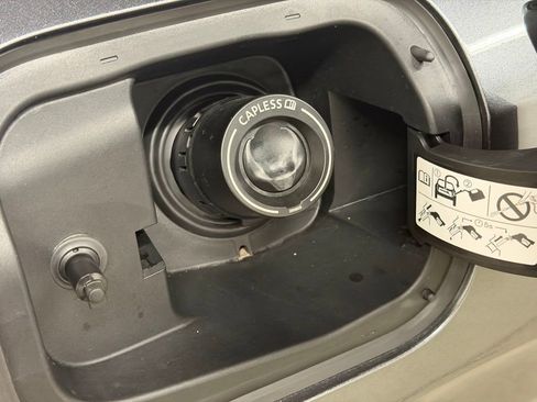 Used 2026 Nissan Sentra SV w/ Floor Mat Package FWD image 18