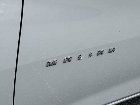 Certified 2017 Chevrolet Malibu Premier w/ Premier Sun and Wheel Package FWD image 19