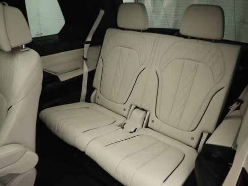 Used 2024 BMW X7 M60i w/ Executive Package image 24