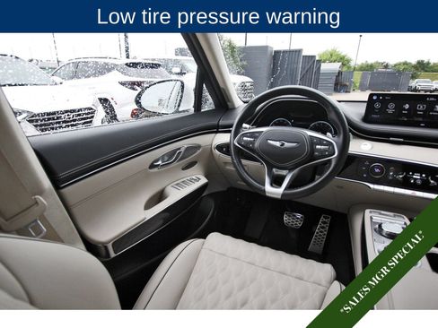 Used 2025 Genesis GV70 3.5T Sport w/ Sport Prestige Package AWD/4WD image 9
